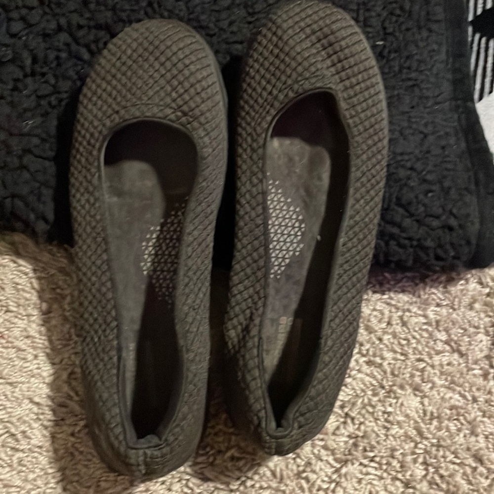 Black flats